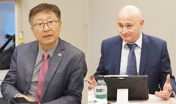(사진 왼쪽부터) 시아오핑장 미국대두협회 중국대표. 이아니 키아이아 루마니아 사료협회장.