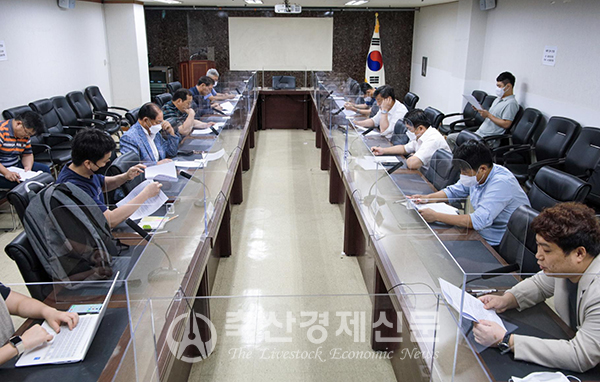 축산 생존권 사수비대위는 지난달 26일 회장단 회의를 열고 집회 추진방안을 논의했다.