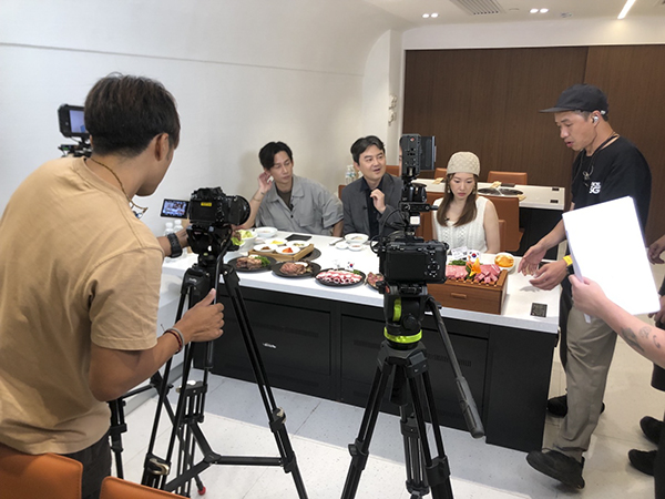 홍콩 지상파 방송 Viu TV는 ‘주홍콩 고향의 맛’ The Familiar Taste라는 프로그램에서 한식 대표음식으로 한우를 선정하고 10부작에 걸쳐 한우의 맛과 문화를 조명한다. 