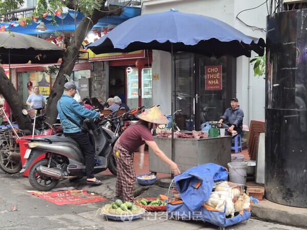 ��Ʈ������ ASF�� ���ȭ�Ǹ� ����� �ƴ϶� ���롤ȯ�� �������� Ȯ��Ǵ� ����� ���̰� �ִ�. ������ ��Ʈ�� ���� �緡���� �� ��깰 �Ǹ� ���.